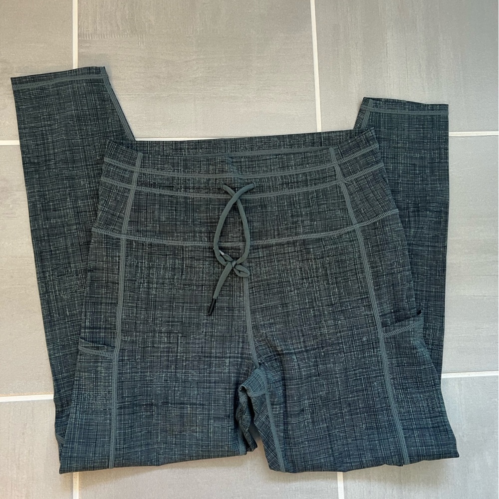 ZYIA pocket drawstring leggings